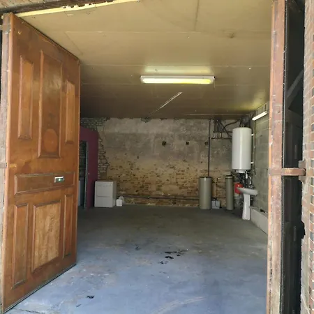 A Avec Garage Prive En Centre Sées