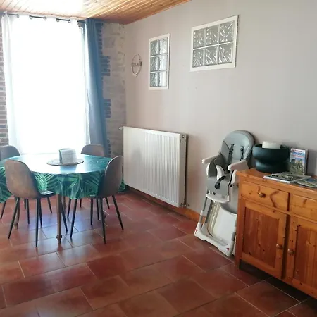 Prázdninový dům A Avec Garage Prive En Centre *