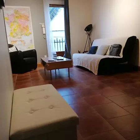 A Avec Garage Prive En Centre *