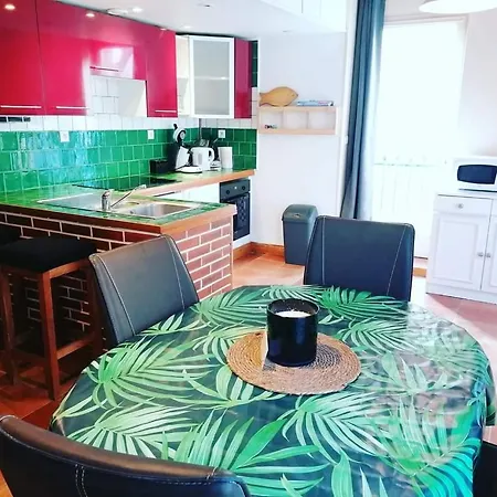 A Avec Garage Prive En Centre