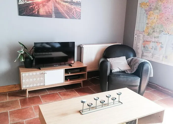 A Avec Garage Prive En Centre *