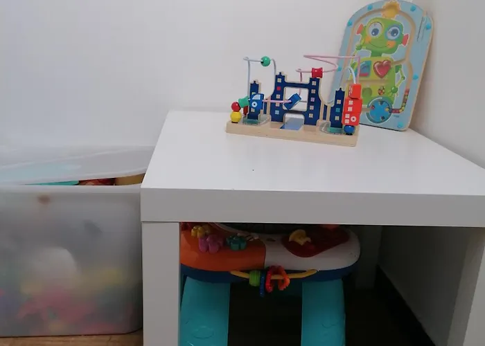 A Avec Garage Prive En Centre Holiday home Sees